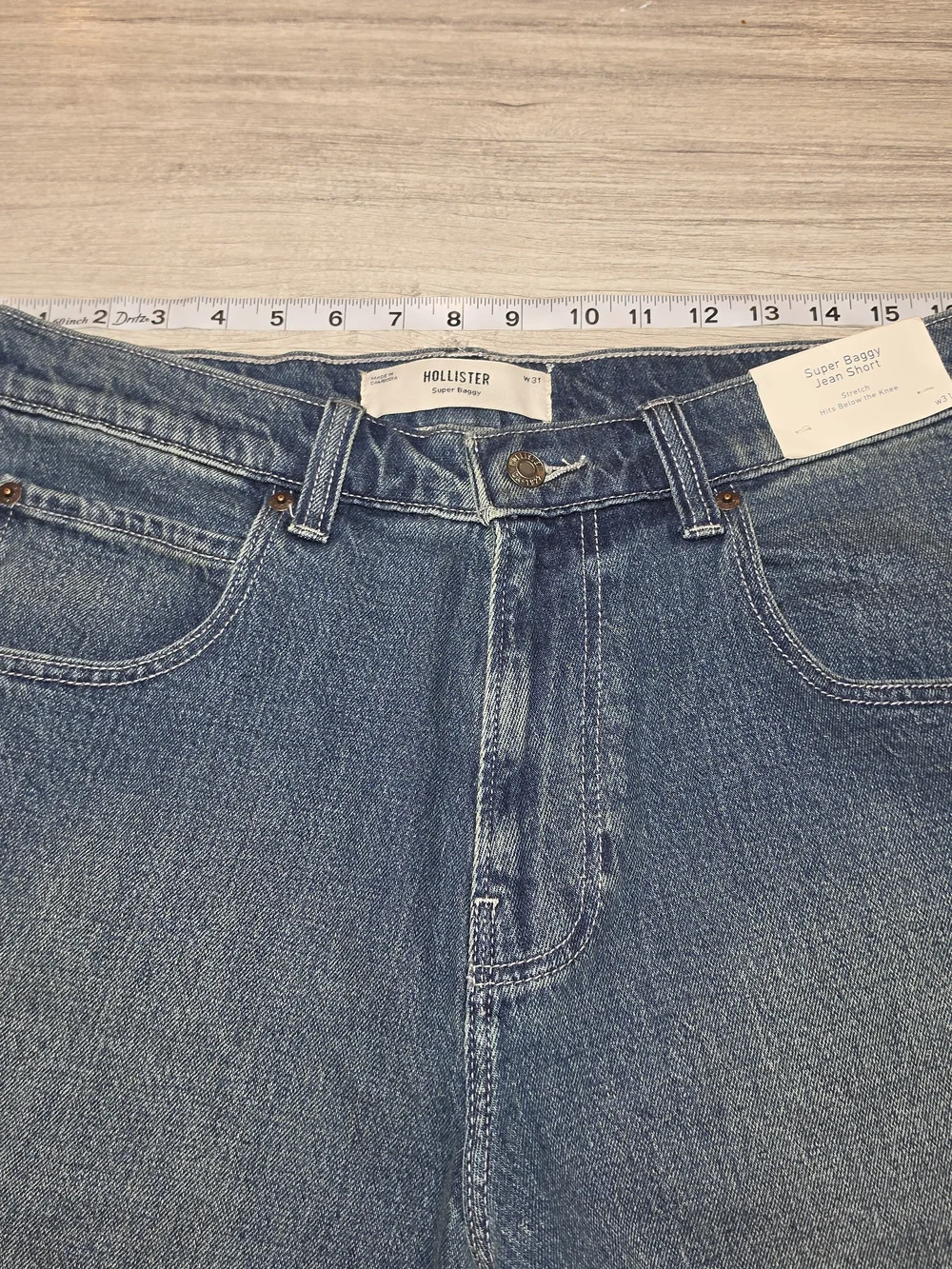 Hollister Super Baggy 12 Inch Jean Shorts Men's Waist Size 31 B7